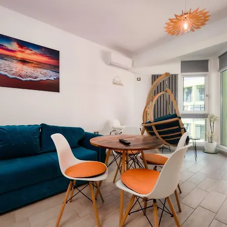 Sea Vibes - Alezzi Pool & Langa Plaja Apartment Navodari
